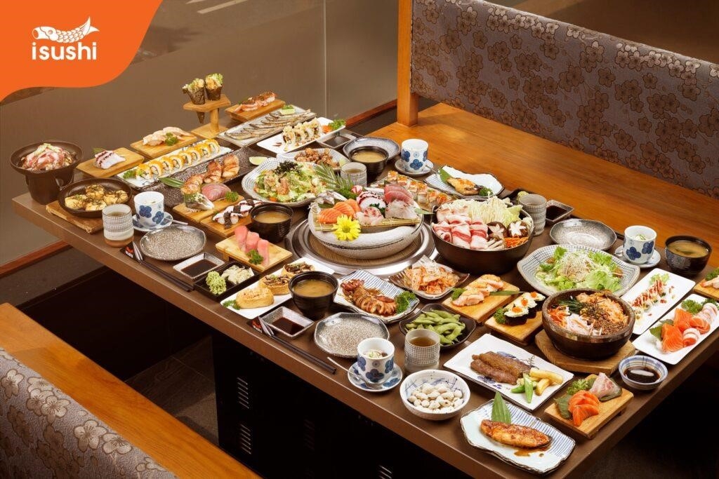 Đôi nét về thương hiệu iSushi Nhật Bản là một nhà hàng chuyên phục vụ các món sushi và ẩm thực Nhật Bản truyền thống. Với sự kết hợp giữa hương vị tinh túy và sự tinh tế trong cách trình bày, iSushi đã trở thành điểm đến ưa thích của những người yêu thích ẩm thực Nhật Bản.